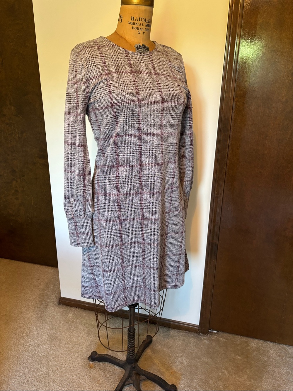 Ann Taylor Plaid Long-Sleeve Shift Dress in Gray and Burgundy